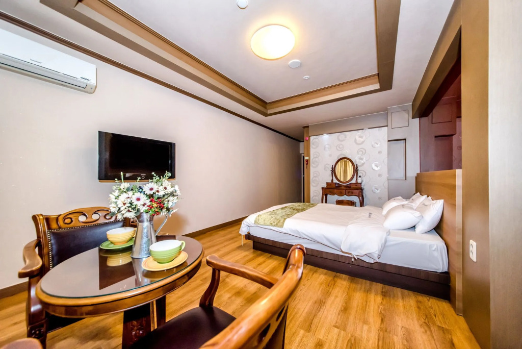 Sky Leaders Hotel