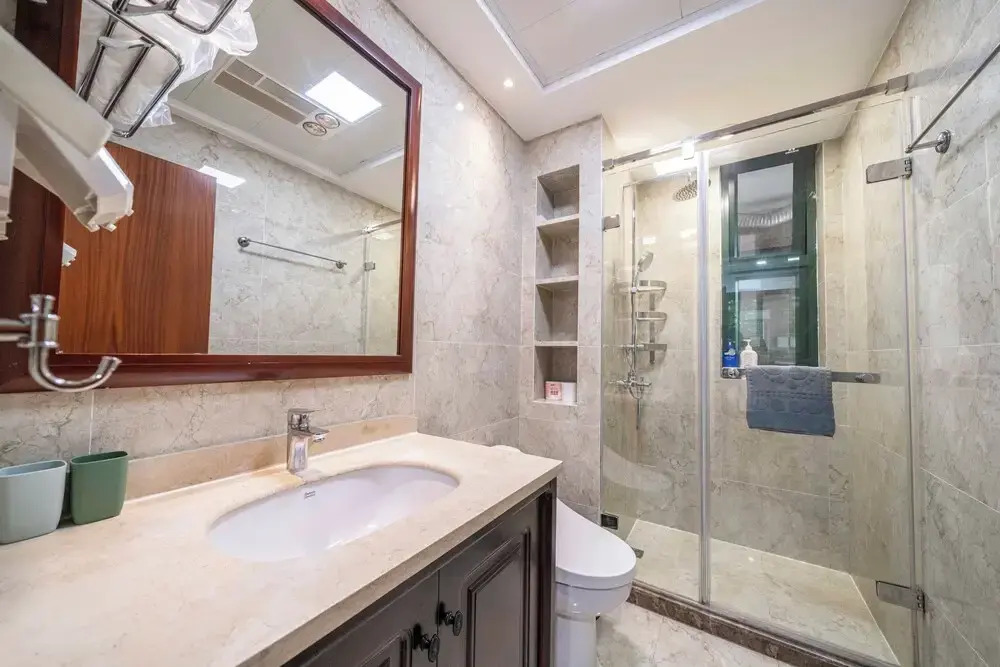 Tyms 2BR APT Lujiazui Renheng Riverside