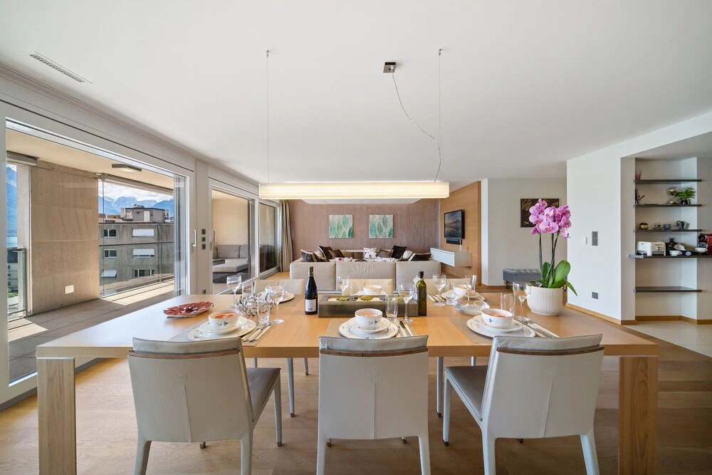 Montreux Panoramic Views 4BD Apartment