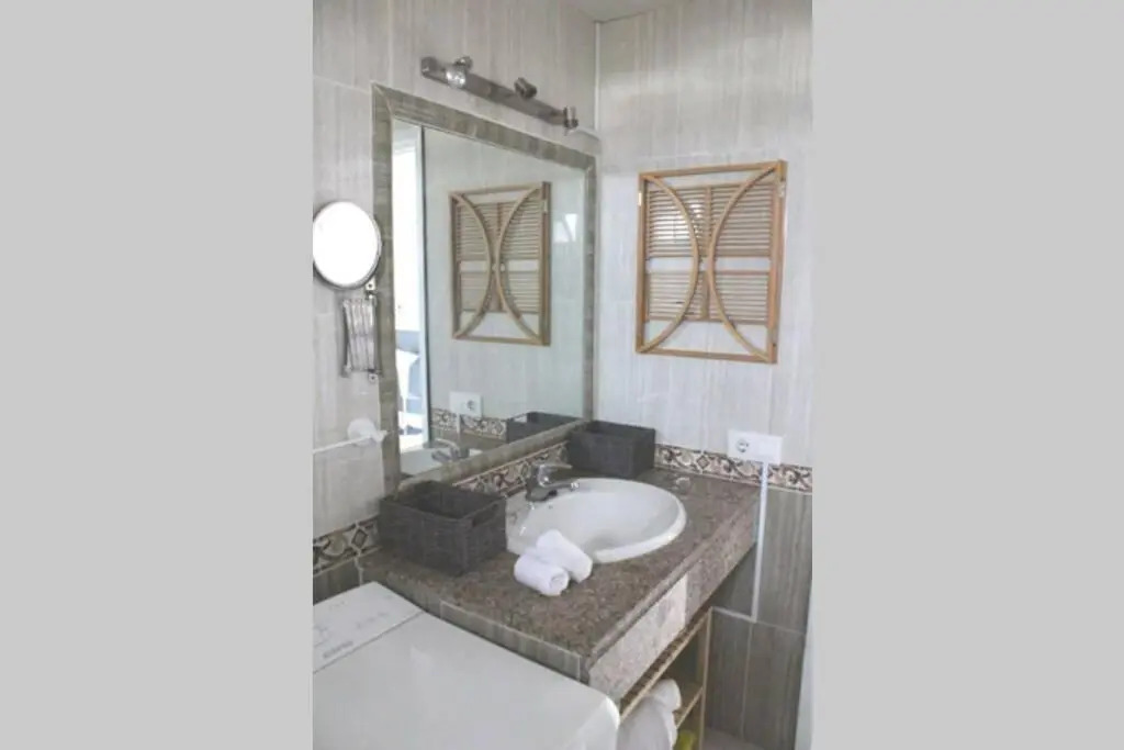 APARTAMENTOS BINIFORCAT CB apto 52 IDEAL PLACE FOR HOLIDAY