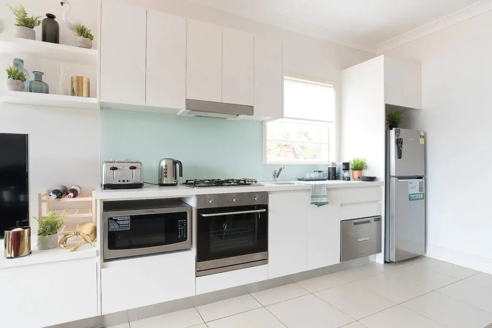 2 Bedroom Home in Kirribilli With a Great View