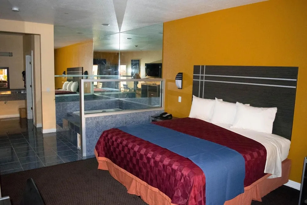 Motel 6 Houston, TX - Willowbrook Mall