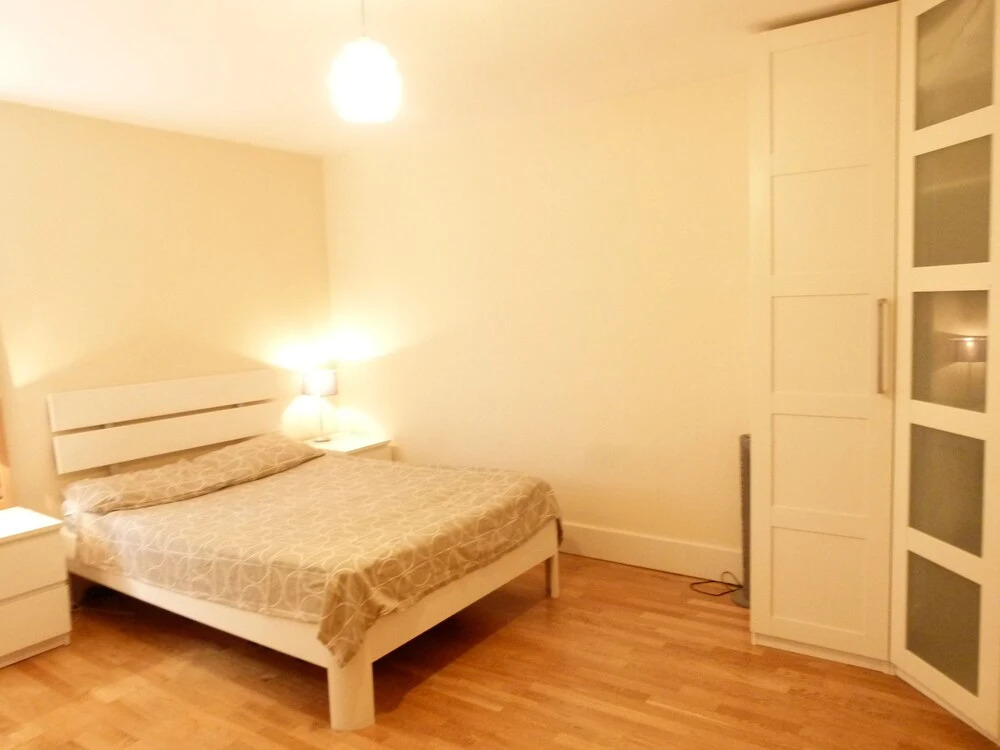 SS Property Hub - Kensington Area Family Apartment