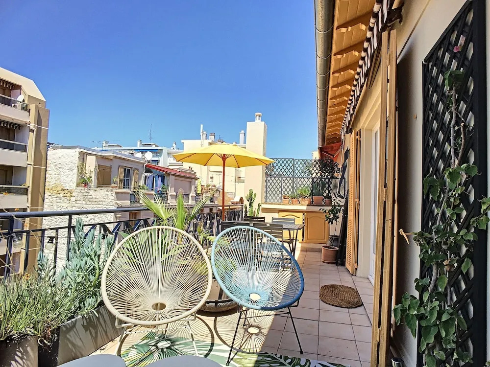 Sunny Terrace by Nestor&Jeeves
