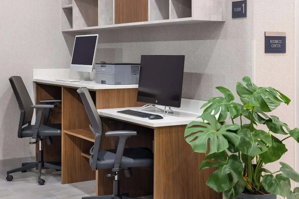 La Quinta Inn & Suites by Wyndham Williston Burlington