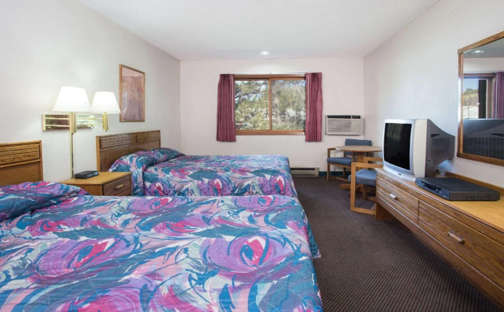 Wautoma Inn by OYO near Airport WI 73