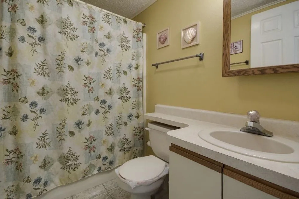 Tiffanie By The Sea D322 - 2 Br Condo