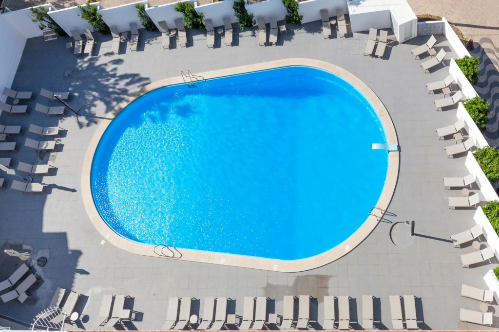 Carcavelos Beach Hotel