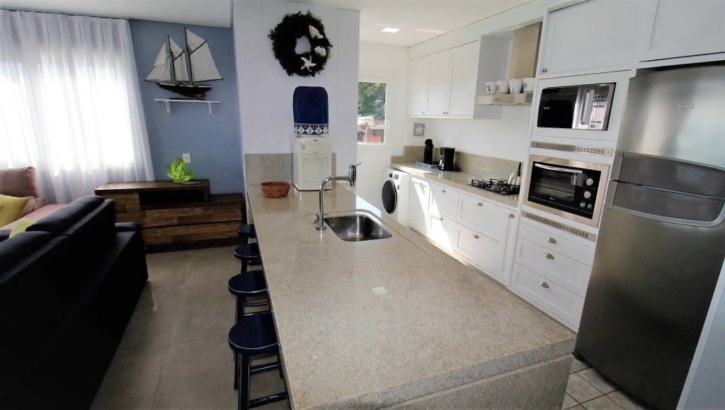 1080   Apartamento Com Vista Para O Mar Em Bombinhas