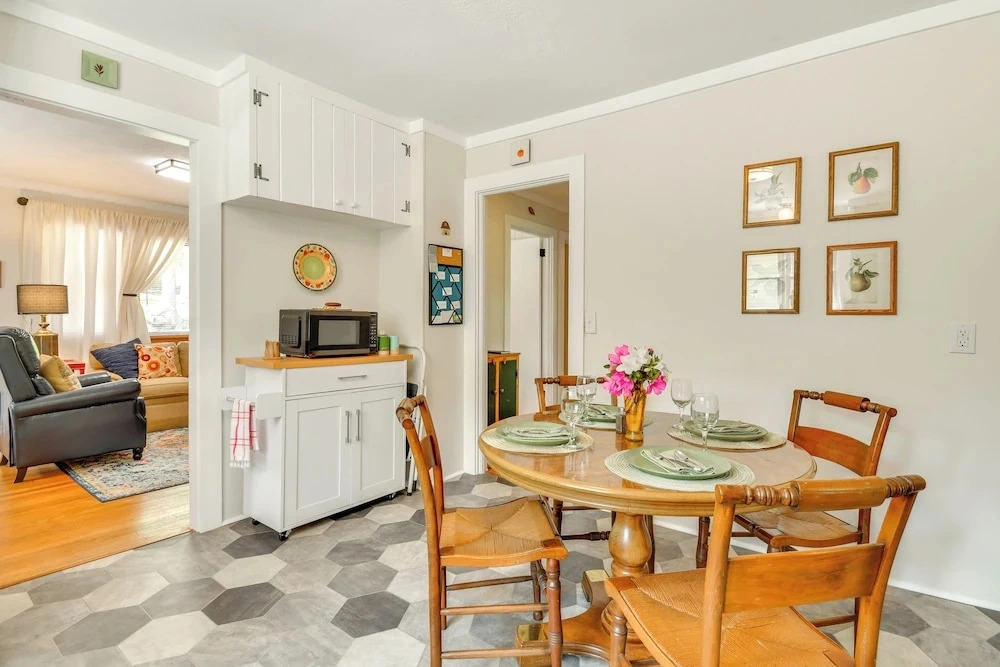 Near Horse Shows & Events! Blissful Tryon Cottage