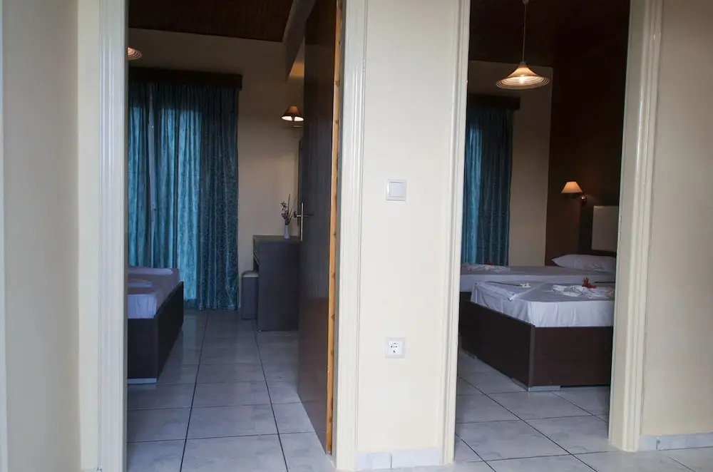 Dollas Hotel