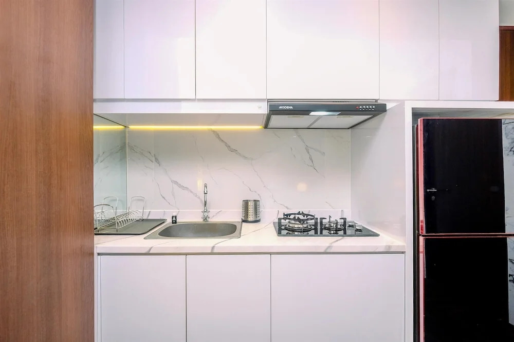 Good Deal High Floor 2BR at Transpark Cibubur Apartment By Travelio
