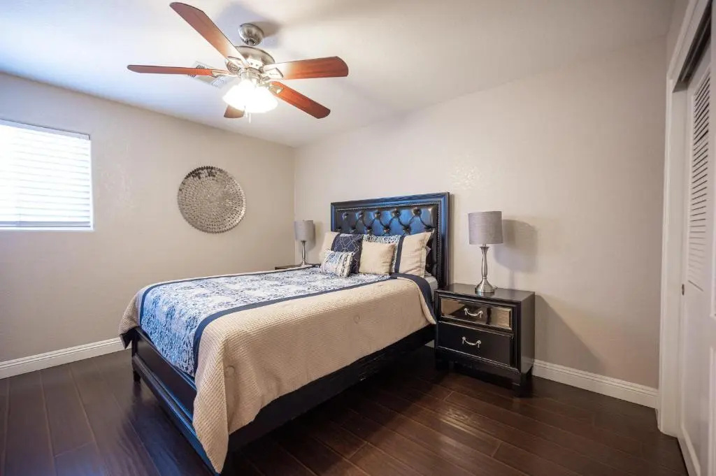 Luxury Home Near Las Vegas Strip and Airport.
