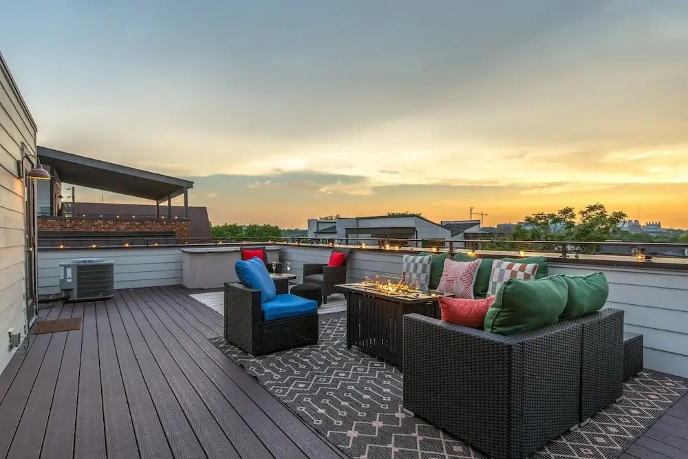 Melodic Skyline - Rooftop Views - 12th S District