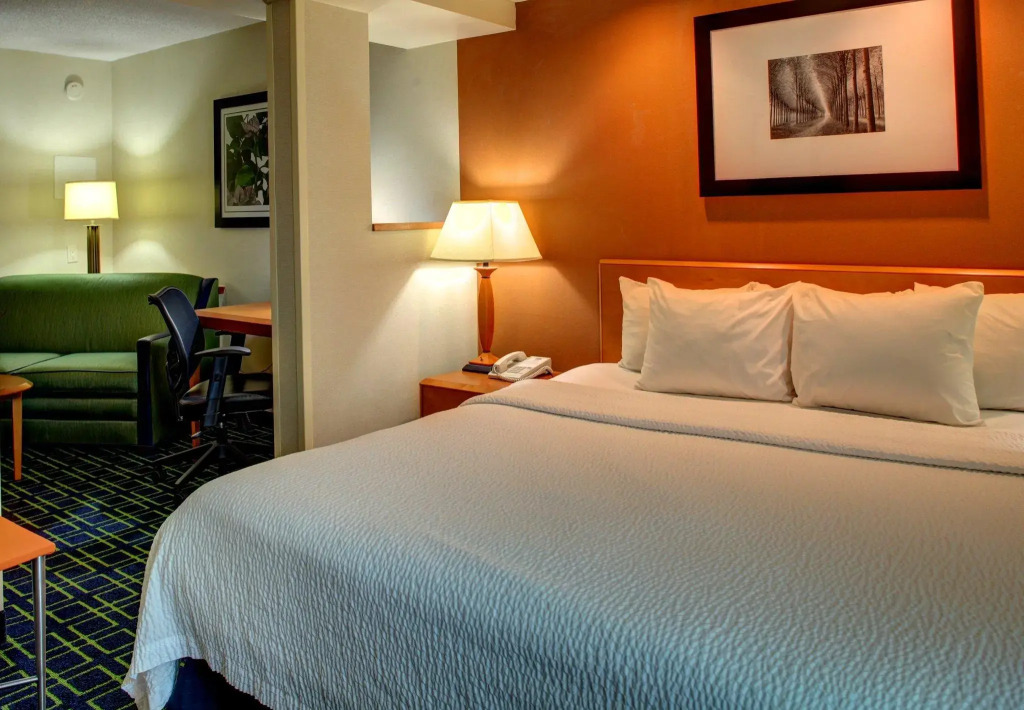 Fairfield by Marriott Inn & Suites Asheville Outlets