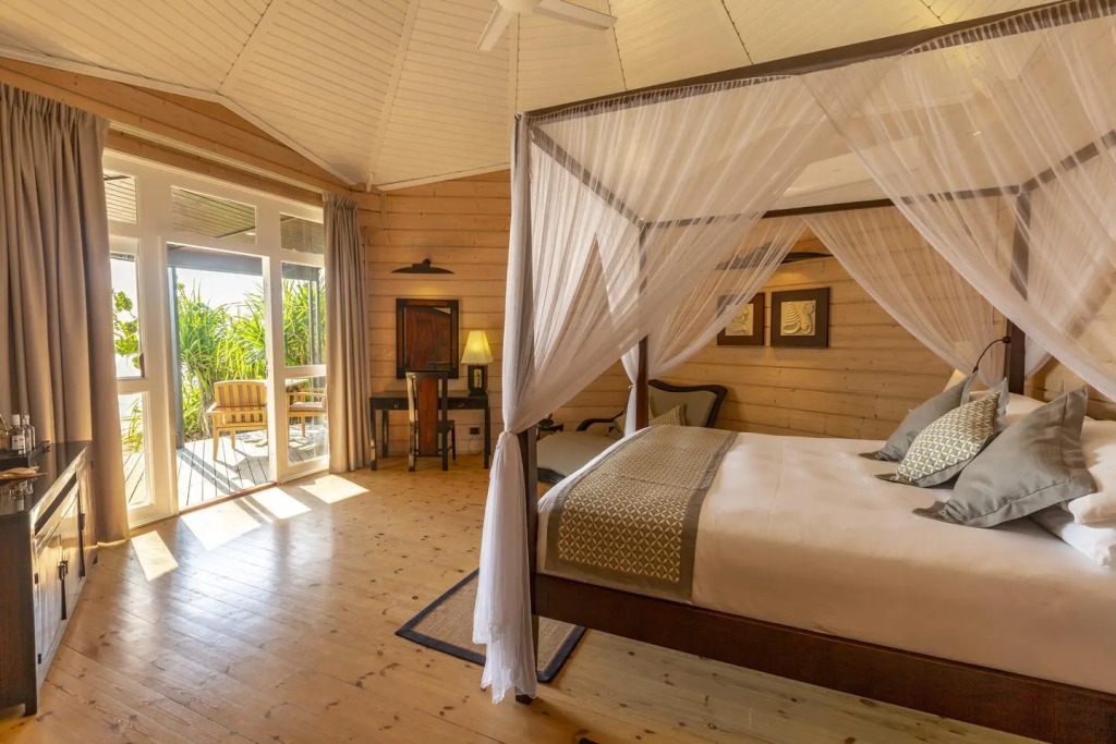 Komandoo Island Resort & Spa