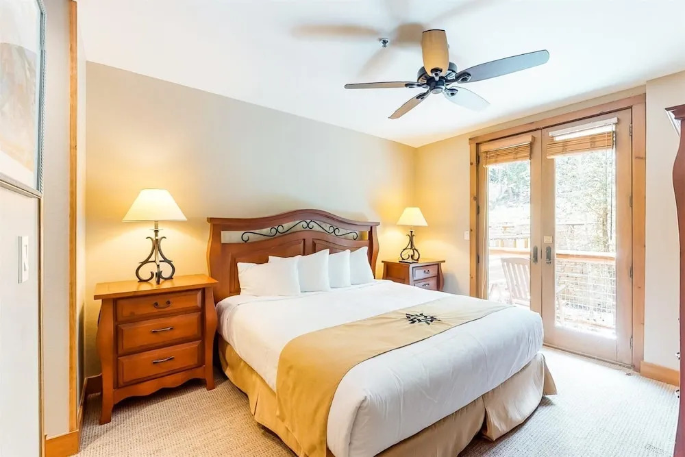 2 Bedroom Ski-In, Ski-Out Condo At The Timbers