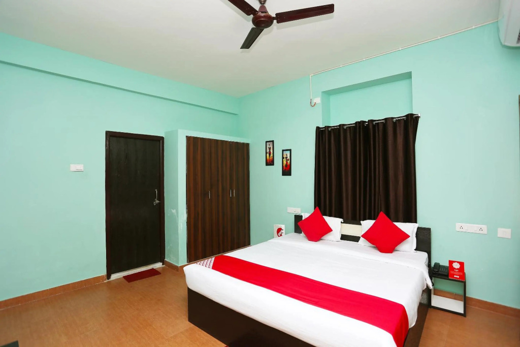 Flagship 17276 The Maple Tree Hotels