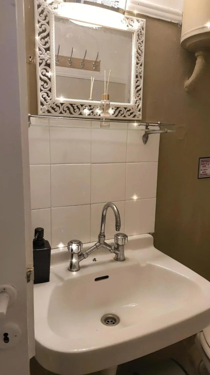 Beautiful and Quiet apartment in the centre of Athens