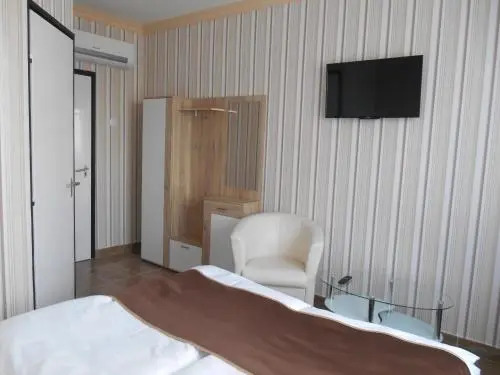 Holdfény Hotel