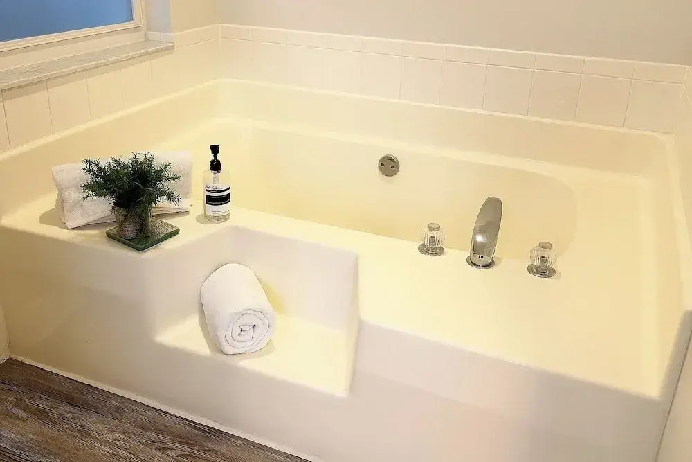 Heated Pool & Bathtub 4BR Near Disney