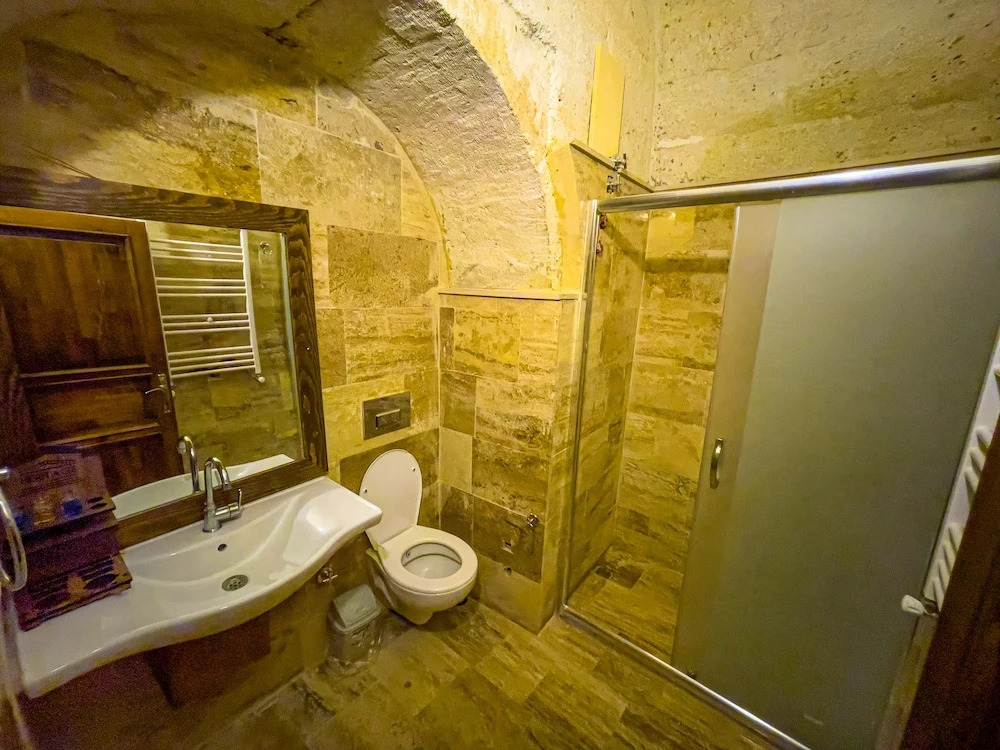 Heritage Cave Suites