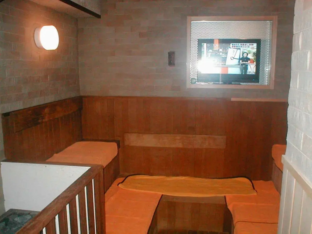 Capsule Hotel Kobe Sannomiya