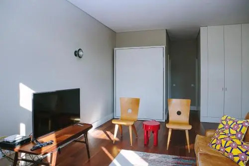 VIVA Aliados Spacious & Bright Flat