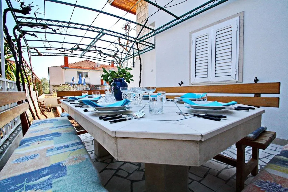 Villa Kosta