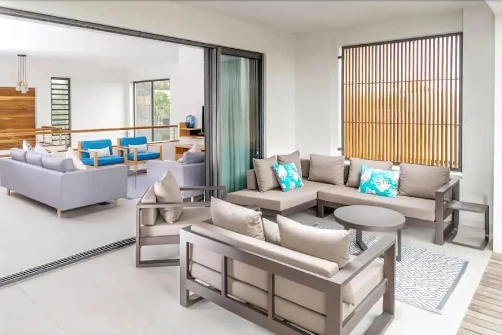 Carlos Bay 3 Penthouse