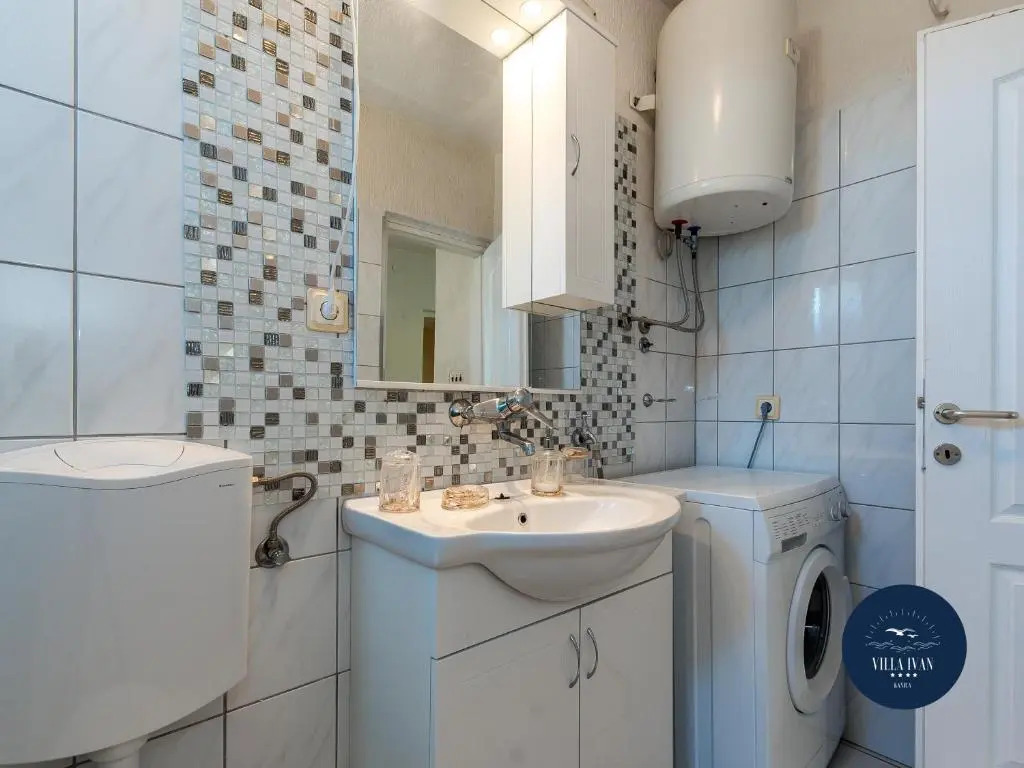 Apartments Ivan
