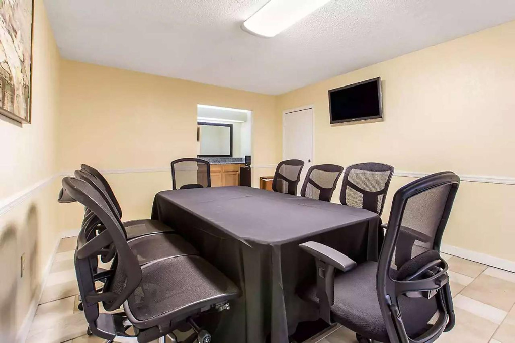 Ramada by Wyndham Santee I-95