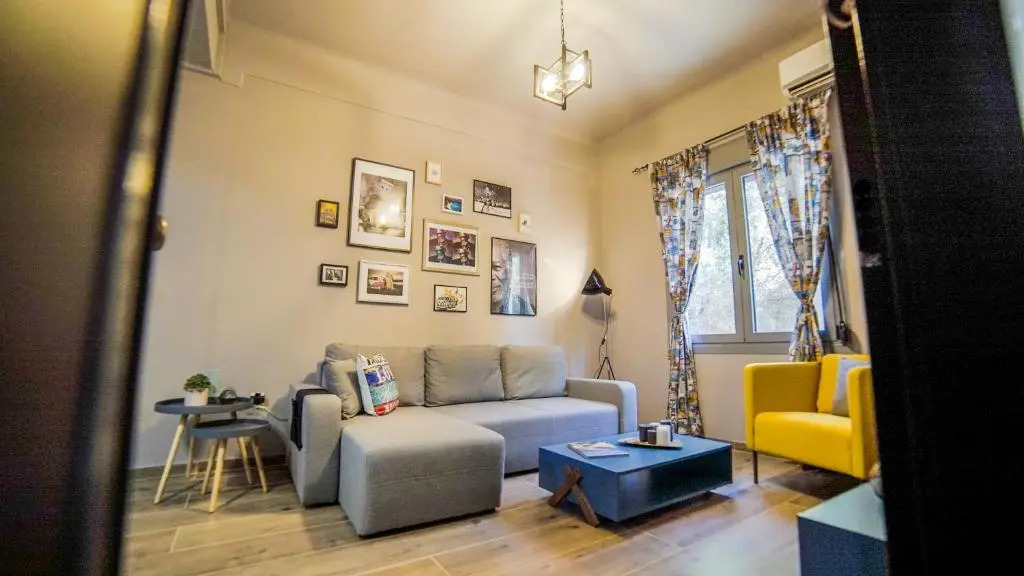 D16 Athens Apartment - 5' mins to Petralona Metro