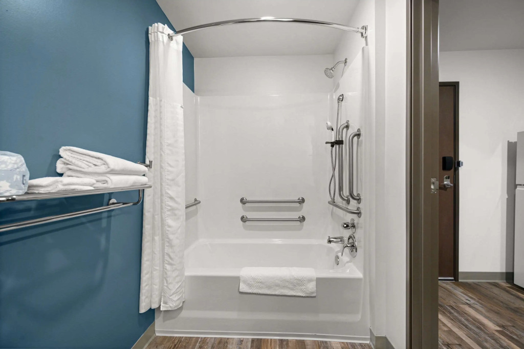 WoodSpring Suites Dearborn Detroit