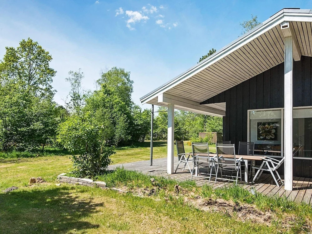 Tranquil Holiday Home in Ebeltoft With Barbecue