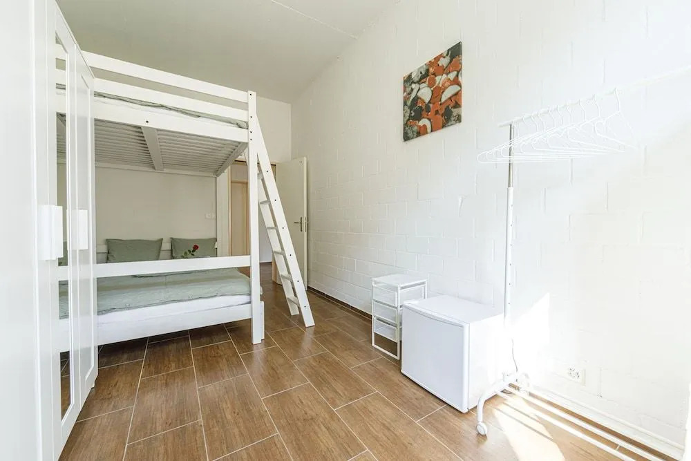 YELLOW INN- Simple Rooms and Easy Parking direkt bei der OLMA nahe HSG und Spital