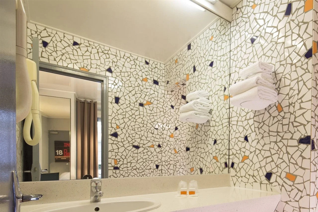 Le Petit Oberkampf Hotel & Spa