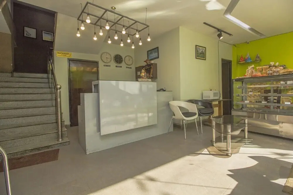 Kava Suites By OYO Rooms