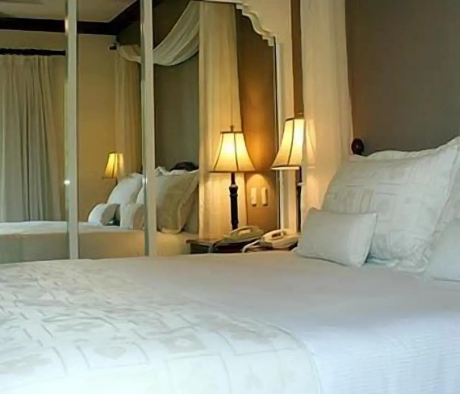 The Golf Suites