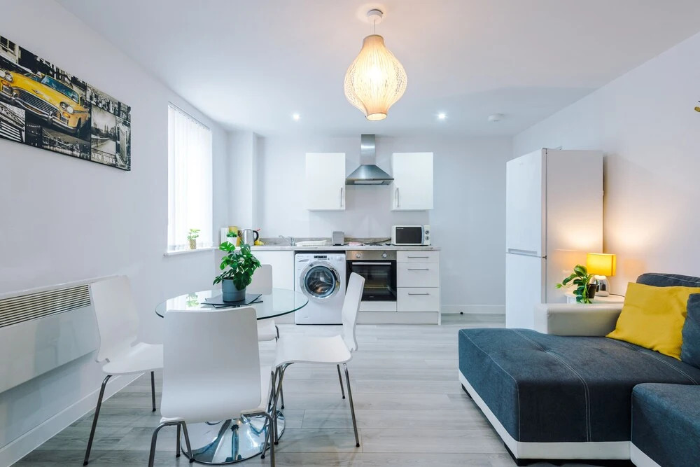 Stunning and Modern 2 Bedroom Apt in Liverpool