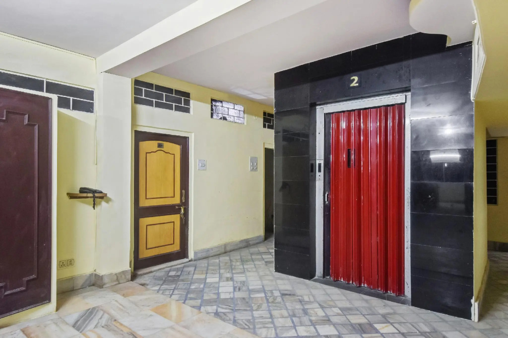 SPOT ON 62734 Hotel Sarfaraz Palace