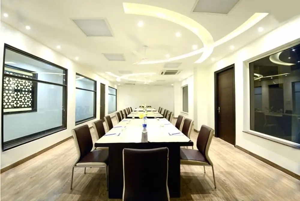 Hotel Madhushrie Agra