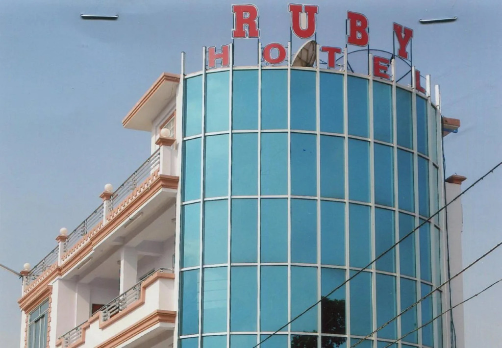 Royal Ruby Hotel