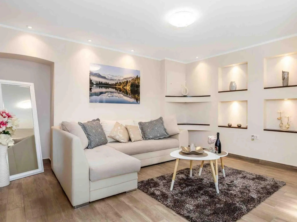 Srok Apartments