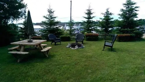Huron Inn