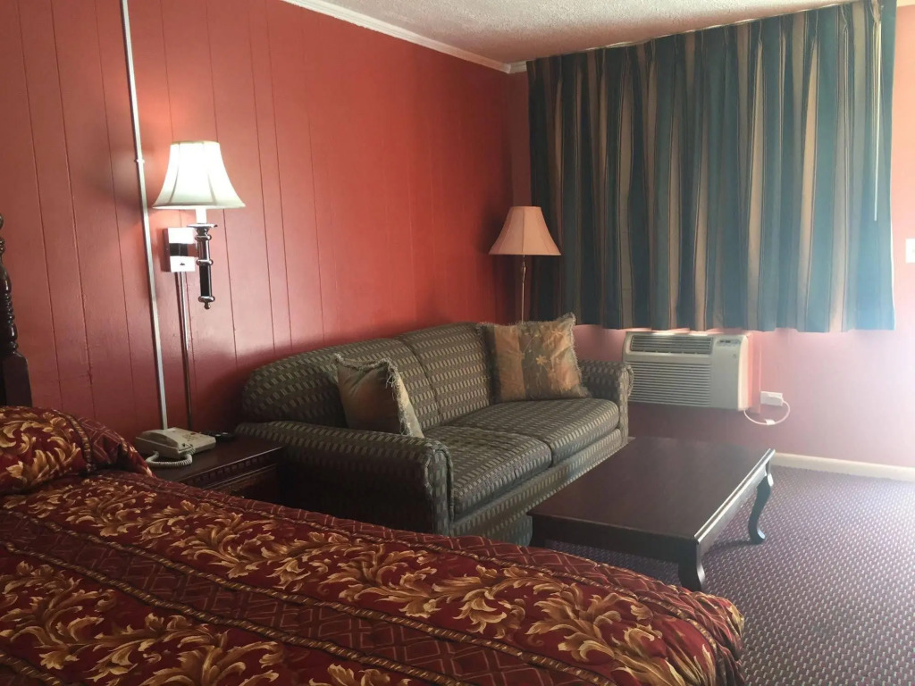 Linwood Motel