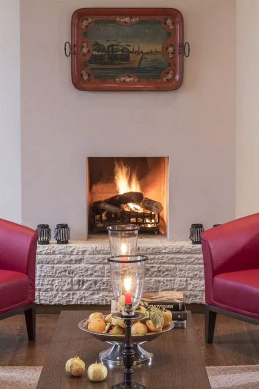 Monopatia Resort
