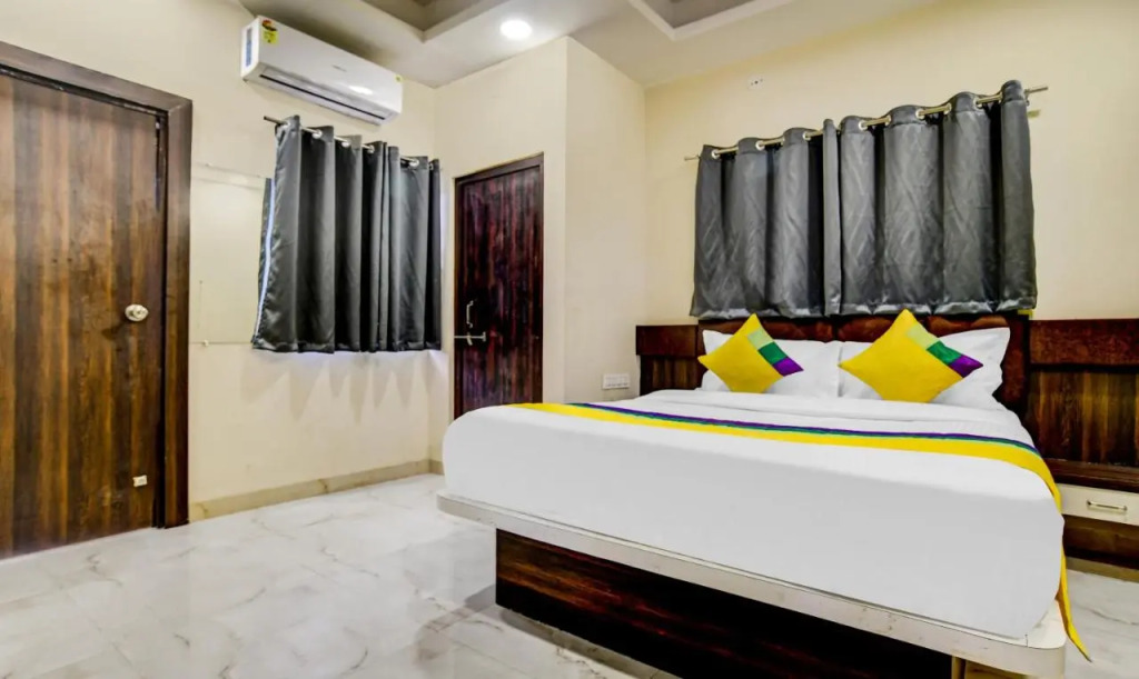 Hotel Anand Shree Near Airport,Indore