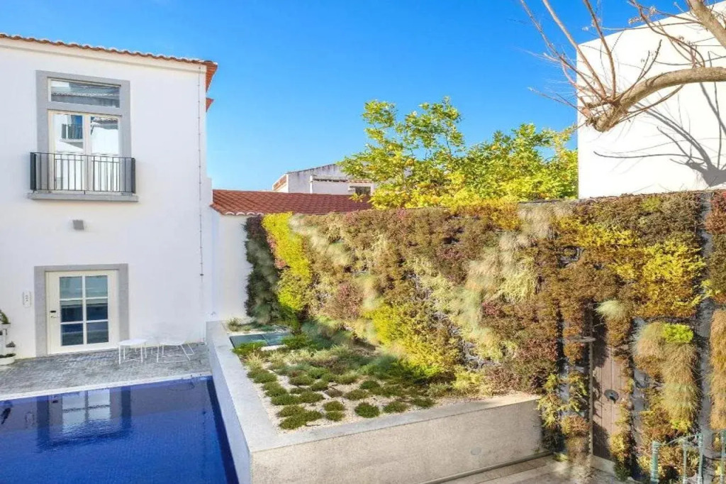 MouraSuites Hotel