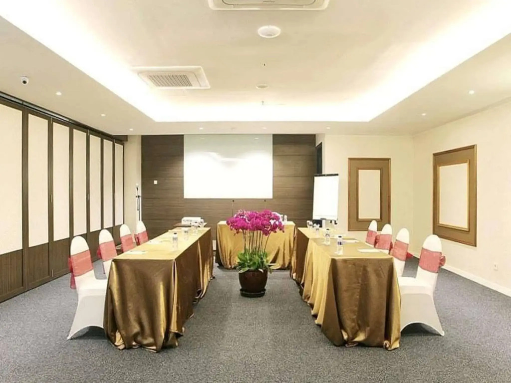 Forbis Hotel